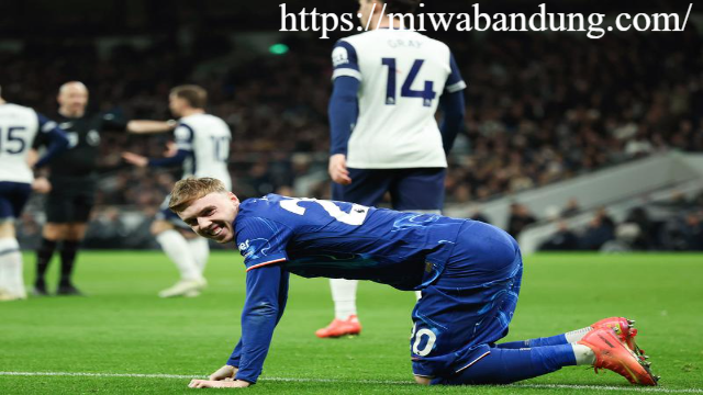 Cole Palmer Kesal Saat Ditarik